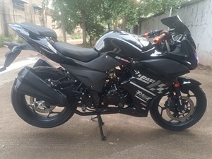 Motocicleta de Gasolina de Segunda Mano Big S de 200cc, Motor Usado de 200 Pulgadas Cúbicas que Ofrece un Rendimiento Potente para Paseos Emocionantes - Product Image 2