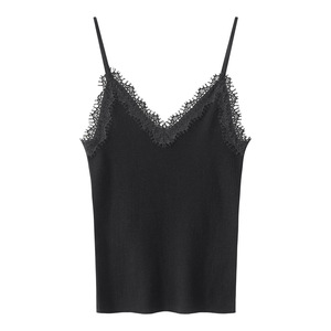 <span class=keywords><strong>Canotta</strong></span> da donna in 100% pura lana con <span class=keywords><strong>pizzo</strong></span>, scollo a V, bianca, vestibilità slim, che valorizza la figura, ideale come capo intimo autunnale. - Product Image 1