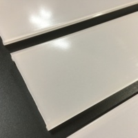 Diffuseur de lumière led d'extrusion en plastique personnalisé pour lampe tubulaire bande linéaire couverture carrée en polycarbonate blanc laiteux noir pc