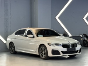 รถยนต์มือสอง BMW ซีรีส์ 5 PHEV ปี 2021 รุ่น 535Le M Sport Package 5 ที่นั่ง ขับเคลื่อนล้อหลัง พวงมาลัยซ้าย เกียร์อัตโนมัติ ปลั๊กอินไฮบริด ยูโร 6 - Product Image 3