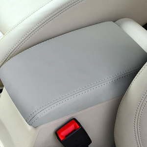 Accessoires d'intérieur de voiture Couverture de boîte de rangement d'accoudoir en cuir pour Volkswagen VW <span class=keywords><strong>Tiguan</strong></span> MK2 2010-2016 - Product Image 5