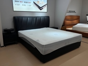 Кровать Vonliva <span class=keywords><strong>Modern</strong></span> Luxury Eco-Friendly King-Size с мягким изголовьем из пенополиуретана и кожаной обивкой, каркас из сосны, производство Сычуань, комфортная. - Product Image 2