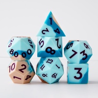 Ensemble de dés DND en silicone bleu océan à bords tranchants, 7 pièces, dés polyédriques pour jeux de rôle, dons et objets pour jeux de rôle Dungeons and Dragons Pathfinder