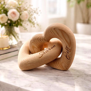 Sculpture Cœur Infini en Bois, Ornement Personnalisé avec Gravure de Nom, Cadeau de Saint-Valentin, Style Moderne et Simple, Bois de Pin Massif - Product Image 3