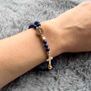 Bracelet magnétique fait main en lapis-lazuli de 4 mm, chapelet complet de 5 décades, médaille miraculeuse, cadeau catholique - Product Image 3