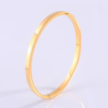 Bracelet doré poli 4 mm