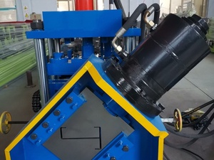 <span class=keywords><strong>Machine</strong></span> de fabrication de profilés en acier structurel CZ entièrement automatique contrôlée par PLC avec moteur haute puissance et roulement pour les poutres de toit - Product Image 3