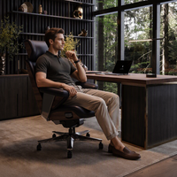 Chaise de bureau ergonomique de direction avec structure en bois, siège noir, base en aluminium, roulettes pivotantes, siège de bureau durable pour manager