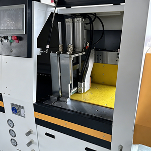 Machine de découpe de profilés en aluminium et <span class=keywords><strong>PVC</strong></span> à 3 axes, haute précision et zéro déchet |   Équipement de traitement de type séparé - Product Image 4