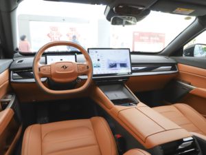 Auto Eléctrico Dongfeng E 007 530 Pro 2024, Autonomía NEDC de 530 km, 218 HP, Vehículo de Nueva Energía REEV EV en Venta - Product Image 6