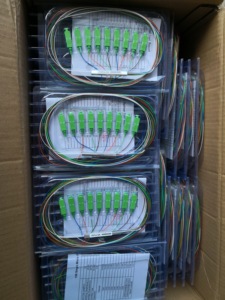 ตัวแยกสายใยแก้วนำแสงขนาดเล็ก SC UPC APC SMF-28e 1260-1650nm โทรคมนาคมใช้สำหรับ1x8 1x4 1X2 1x16 1x32 2x32 - Product Image 5