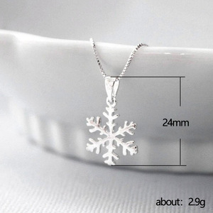 Collana con Ciondolo a Fiocco di Neve Natalizio per Donne, Catena da Clavicola per le Festività, Gioielli alla Moda - Product Image 3