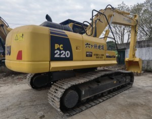 L'excavatrice utilisée de haute qualité de chenille de PC220-8 de KOMATSU de 22 tonnes a employé KOMATSU PC220 à vendre dans la cour de Changhaï - Product Image 3