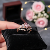 Anillo de compromiso de oro rosa de 14 quilates con rodio, estilo punk, para mujer, con diamante ovalado rosa de 3 quilates cultivado en laboratorio, color E blanco
