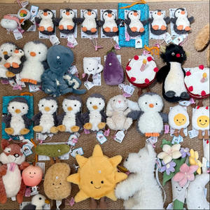 Peluche Gâteau Ours Lapin à Oreilles Tombantes Poupée Oreiller de Sommeil pour Fille Remplissage Coton PP Cadeau d'Anniversaire - Product Image 3