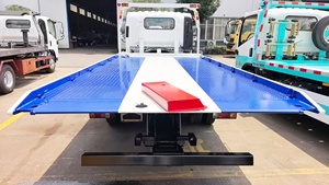 Camion de remorquage à plateau plat avec deux plateformes de levage hydrauliques, <span class=keywords><strong>pour</strong></span> le récupération de véhicules, le remorquage en cas d'accident et l'assistance routière - Product Image 3