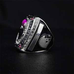 แหวนฟุตบอลอเมริกันสแตนเลสสีเงินสำหรับผู้ชาย ของที่ระลึกกีฬาสุดพิเศษ แหวนนิ้ว แหวนแต่งงาน ของขวัญวันครบรอบ - Product Image 3