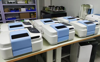 Spectromètre infrarouge à transformée de Fourier (FTIR) de laboratoire