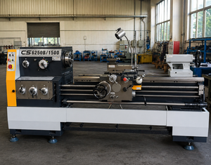Torno industrial manual de bancada deslizante CS6250B/1000 con diámetro de eje de 82 mm para taller de reparación - Product Image 1