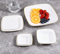 Assiettes/bols en plastique carrés jetables fantaisie blancs avec jantes argentées/dorées pour mariage/fête de vacances/anniversaire