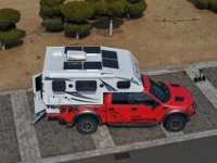 Camper pour camionnette avec un design extérieur moderne