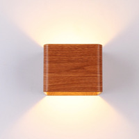 Lampe murale de chevet moderne minimaliste en bois grainé, design créatif LED, style nordique