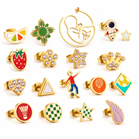 Anting-anting stud enamel berlapis emas 18K dari baja tahan karat, desain buah-buahan lucu dan sporty dengan CZ, tahan air, dan antialergi (grosir)