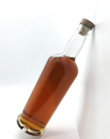 Bouteille à liqueur en verre clair de haute qualité avec logo personnalisé, classique, 700 ml, 750 ml, avec bouchon en liège pour whisky, brandy, vodka