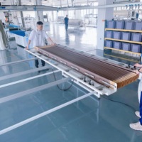 Étireur de film papier industriel YUYI avec rail de guidage et système d'étirement auxiliaire semi-automatique 220V