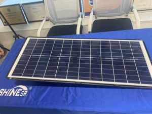 Tất cả trong một hoàng hôn đến bình minh năng lượng mặt trời dẫn đèn đường với cảm biến chuyển động và điều khiển từ xa cho bãi đậu xe sân, nhà để xe, đường phố - Product Image 2