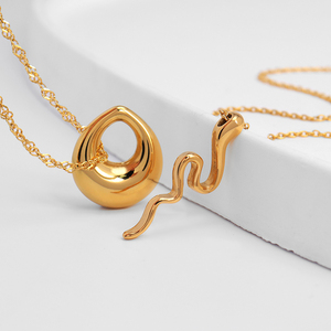 Kalung Wanita Minimalis, Kalung Choker Anti Air dengan Permukaan Mengkilap, Liontin Ular, Bandul Tetesan Air, Kalung Stainless Steel - Product Image 2
