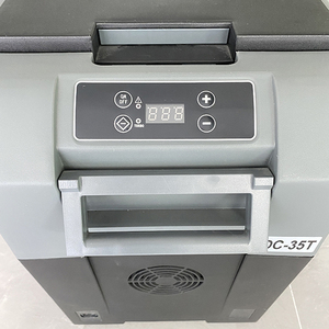 Factory Direct 33L Portable DC Compresseur Congélateur <span class=keywords><strong>Petit</strong></span> Réfrigérateur 12V avec Machine à Glaçons <span class=keywords><strong>pour</strong></span> <span class=keywords><strong>Caravane</strong></span> <span class=keywords><strong>pour</strong></span> Tension 24V - Product Image 5