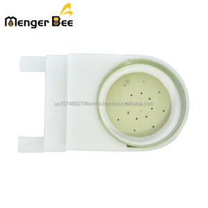 Nouveaux abreuvoirs à eau en plastique Menger Bee American Boardman Entrance Bee Bottom avec bouchon Mason Jar, garantie de 2 ans - Product Image 3
