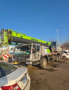 Grue sur camion Zoomlion QY d'occasion 2021, 25 tonnes, avec moteur Weichai, hauteur de levage 38 m - Product Image 4