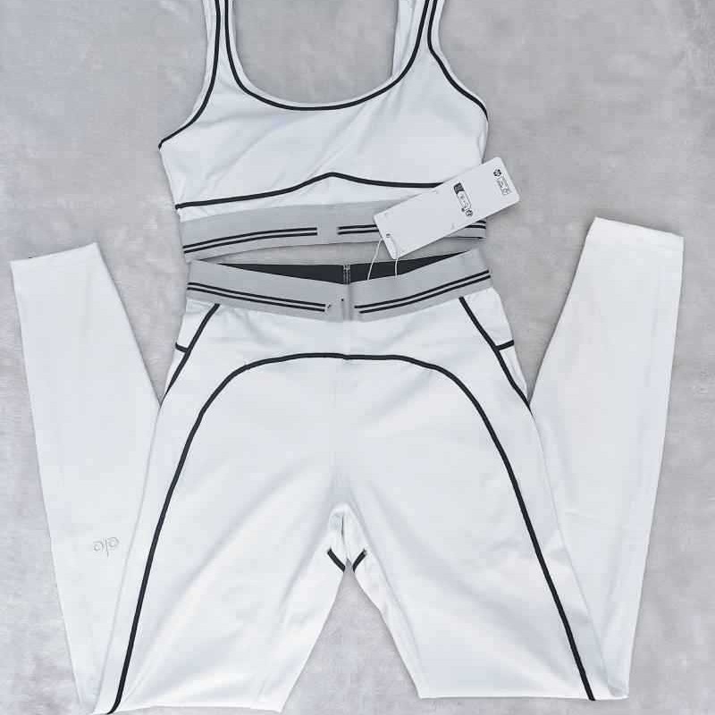 Women's Yoga Suit 2025 Adjustable Anti-Pilates Vibration Sports Bra Two-piece Set Breathable Lightweight Solid Spandex/Nylon