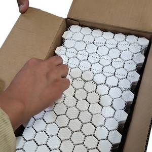 Revestimiento Cerámico de Alúmina de Alta Resistencia al Impacto, 92% Al2O3, Placa Hexagonal de Cerámica de Alúmina - Product Image 4