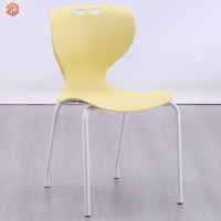 Chaise de formation moderne en plastique avec pieds en métal, fabriquée par l'usine XJY de Foshan