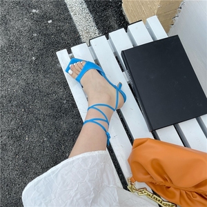 Sandali da donna alla moda estivi <span class=keywords><strong>tacchi</strong></span> alti sottili roma <span class=keywords><strong>tacchi</strong></span> bianchi blu <span class=keywords><strong>tacchi</strong></span> <span class=keywords><strong>lacci</strong></span> sandali a punta aperta scivoli scarpe da festa - Product Image 6