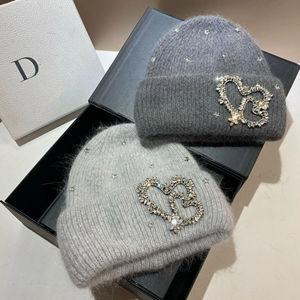 Cappello da donna con pelliccia di coniglio lavorato a maglia con strass di lusso con motivo a cuore cappelli firmati da donna berretto da passeggio caldo - Product Image 6