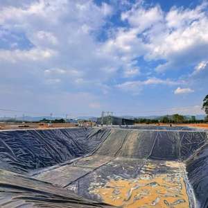 Geomembrana de HDPE de 1 mm y 1,5 mm para Revestimiento Interior de Depósitos de Agua de Riego, Estaciones de Esquí Acuático y Piscinas de <span class=keywords><strong>Bangui</strong></span> - Product Image 6