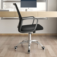 Chaise de bureau ergonomique pivotante moderne à hauteur réglable et confortable en maille pour le personnel, les dirigeants et les visiteurs