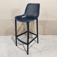 Tabouret Haut en Plastique Nordique Élégant et Simple, Chaise de Bar Creuse Non Pliante, Moderne Noir et Blanc, Usage Commercial pour Bar et Salle à Manger