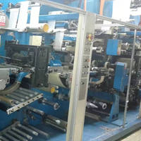 Machine de fabrication de couches pour bébés d'occasion machine à serviettes hygiéniques semi-automatique