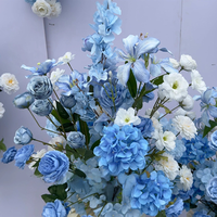 Arrangement floral artificiel de l'usine de fleurs de mariage décoratives bleu clair faites à la main Guide routier couleur Premium pour la décoration de mariage