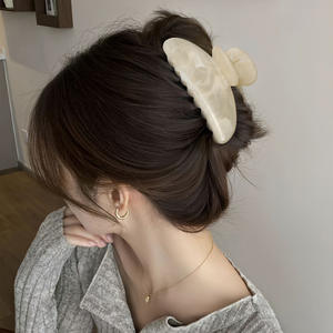 Pince à cheveux en plastique de 11cm, <span class=keywords><strong>demi</strong></span>-cercle, avec motif de marbre moiré, faite à la main, pour fête, emballage en carton personnalisé - Product Image 6