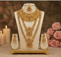 Ensemble de collier long en perles fantaisie, bijoux de mariée anciens, pièce traditionnelle de créateur, parfait pour les occasions de fête magnifiques