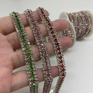Cadena de diamantes de imitación de 9 mm con tres filas, al por mayor, de alto brillo, con cristales brillantes, para coser, sin níquel, ecológica, para manualidades DIY - Product Image 4