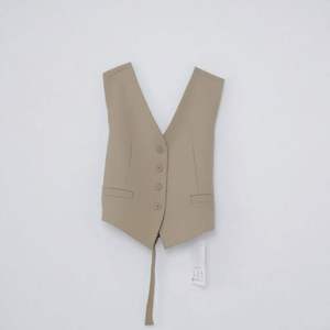 कार एंड ट जा <span class=keywords><strong>2026</strong></span> नई गर्मियों में महिलाओं का स्वभाव बहुमुखी स्लिम बैक क्रॉस डिज़ाइन बनियान - Product Image 4