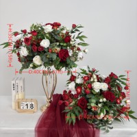 Boule de fleurs artificielles en soie rouge faite à la main avec feuilles d'eucalyptus vertes, 30 cm, petite décoration de table, haute simulation, pour la rentrée scolaire