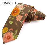 Corbata de Viaje de Algodón con Estampado Floral de Dalia Marrón Café, Corbata Personalizada para Hombre
